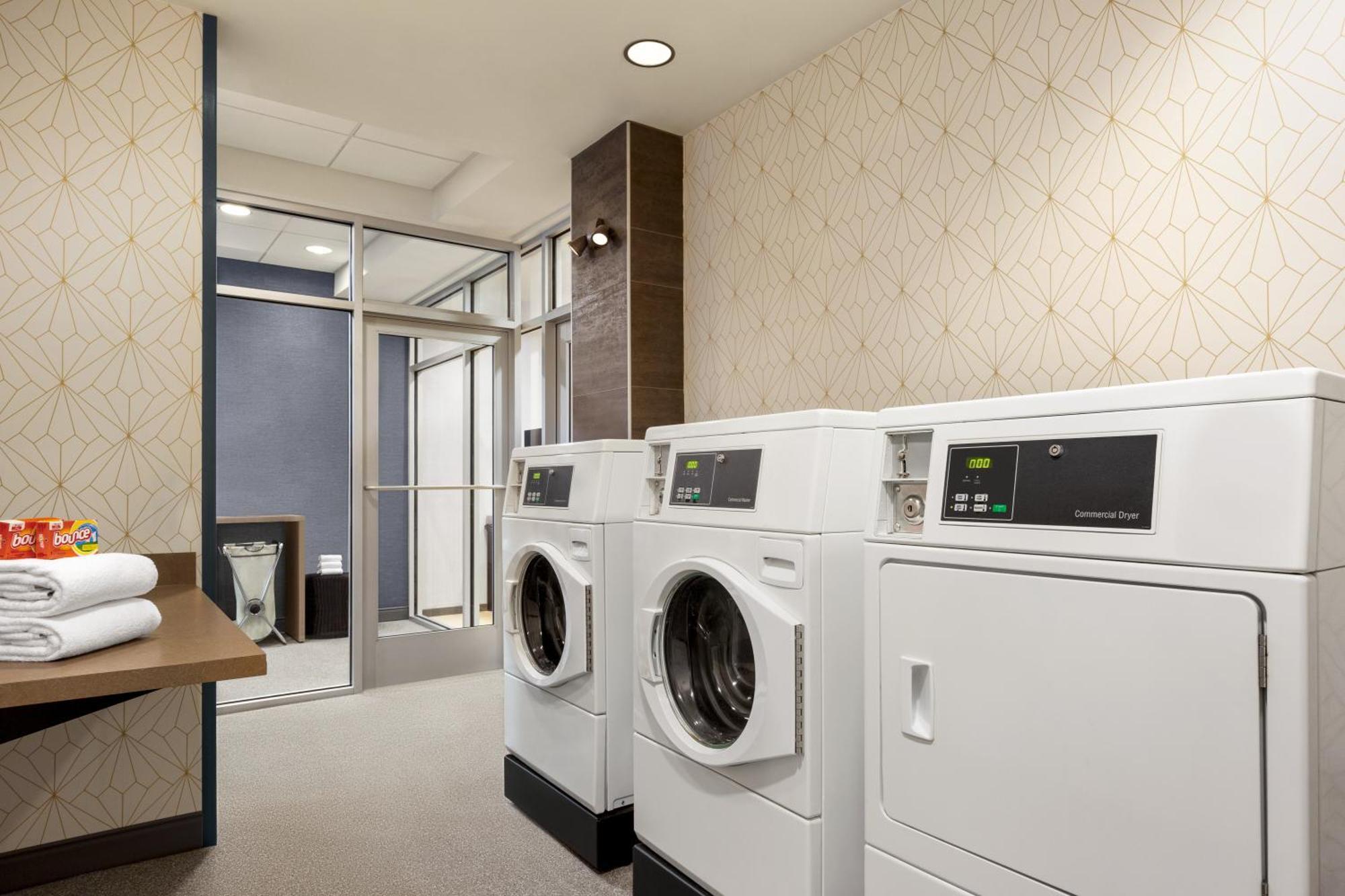 Home2 Suites By Hilton יורק מראה חיצוני תמונה