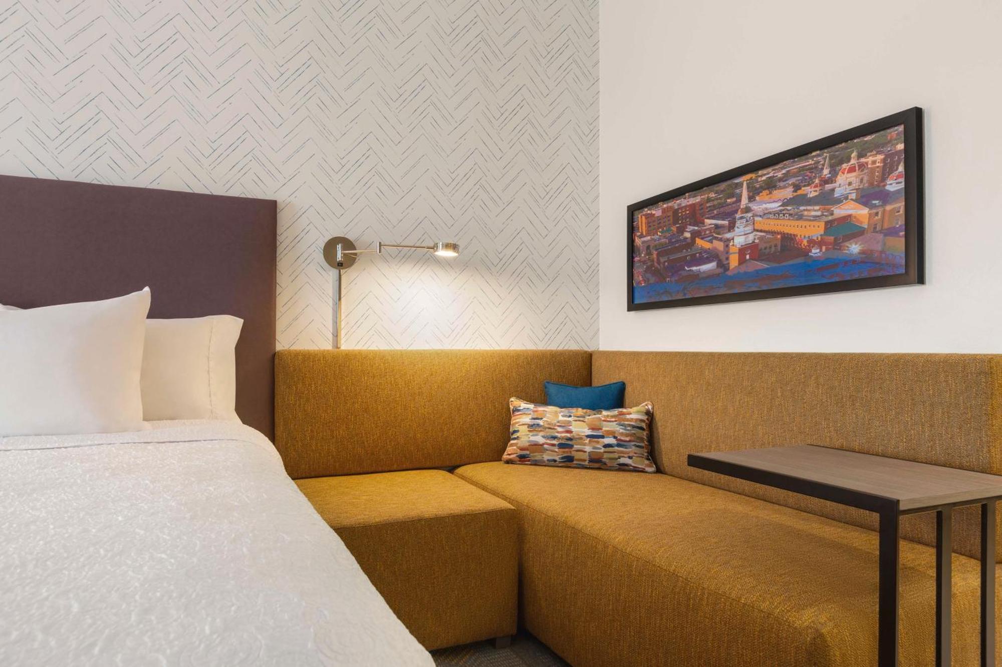 Home2 Suites By Hilton יורק מראה חיצוני תמונה